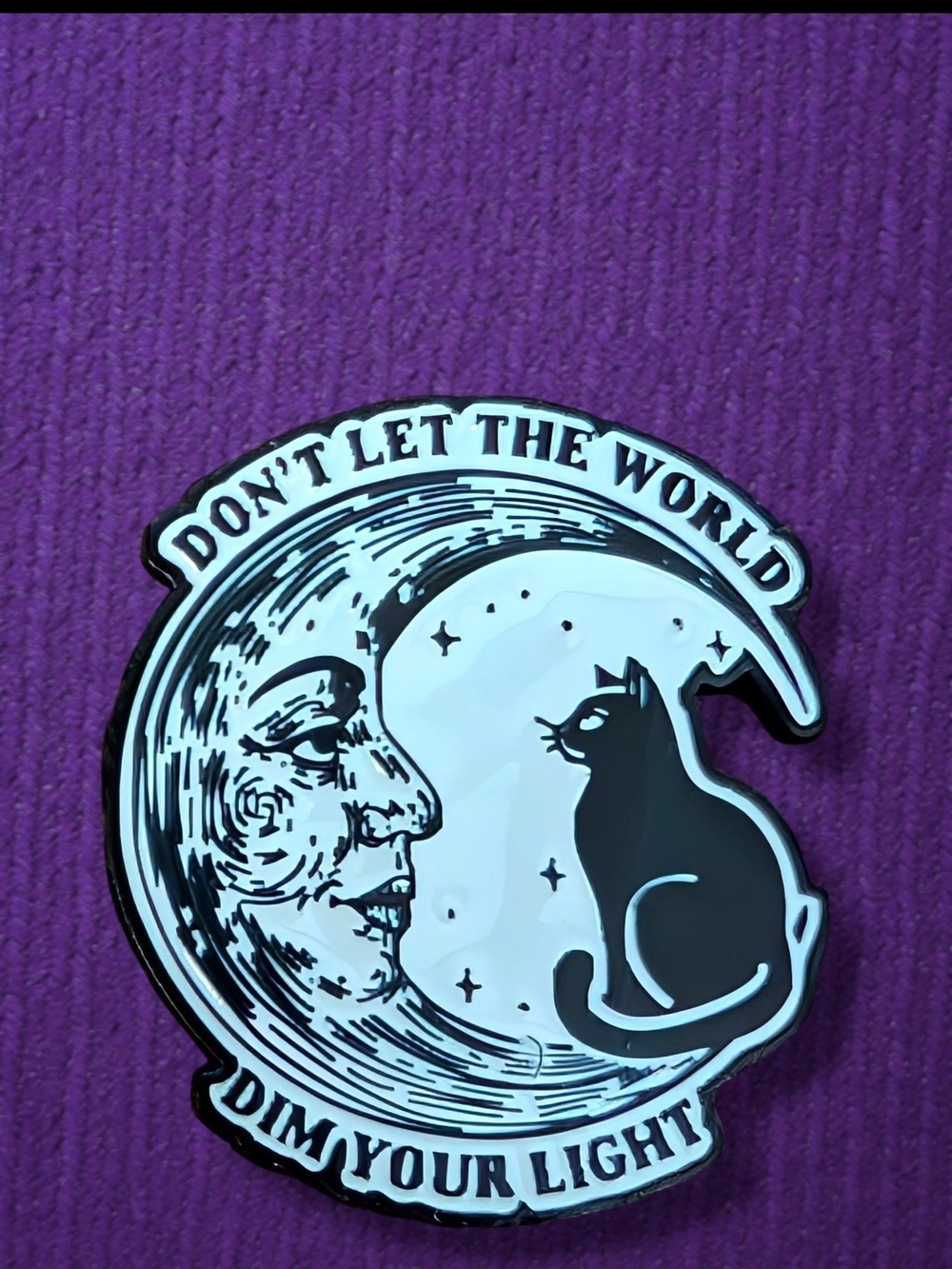 "Don't Let The World Dim Your Light' Retro Cat Moon Enamel Pin